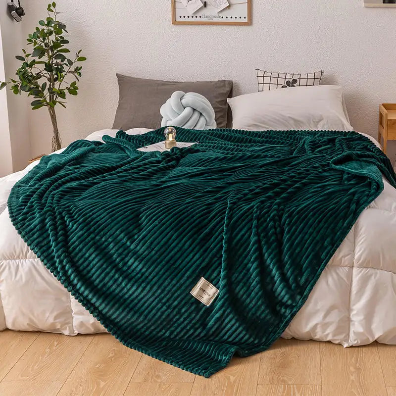 Bonenjoy Bed Blanket Green Color Soft Flannel Blanket Single Queen King Warm Plaids for Beds mantas de cama Thow Blankets