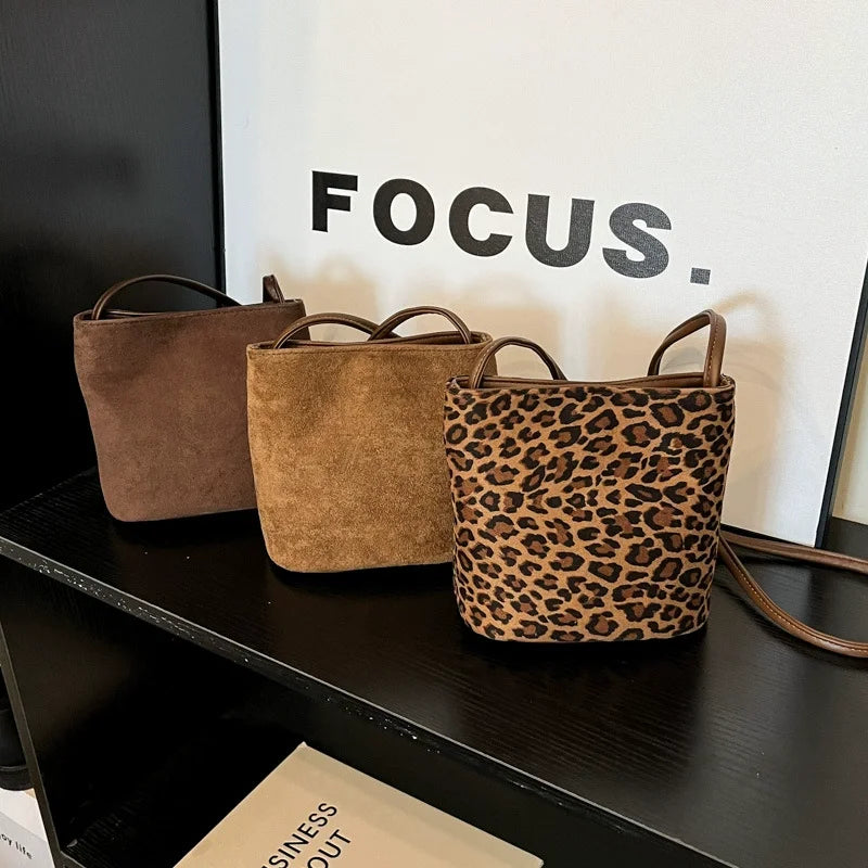 Design PU Suede Leopard Shoulder Bags for Women 2025 New Winter Crossbody Bag Females Luxury Handbags and Purses Bucket