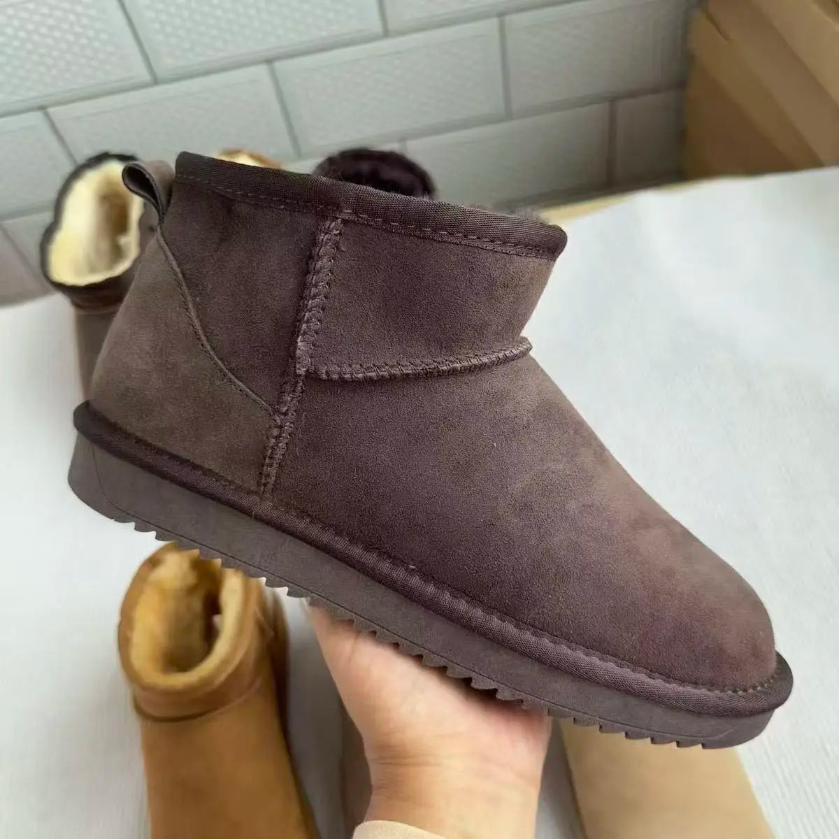 New Women Winter Snow Boots Classic Fur Plush Ankle Snow Boots Outdoor Antiskid Short Boot Warm Fuzzy Home Cotton Shoes