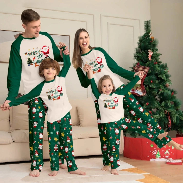 2025 New Christmas Family Look Mom Dad Kids Matching Outfits Cartoon Print Clothing Set Baby Romper Cute Sleepwear Xmas Pyjamas