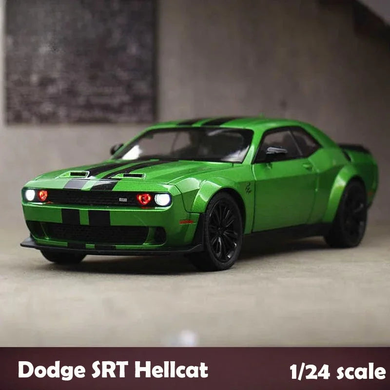 Simulation 1/24 Scale Dodge Challenger SRT Hellcat Alloy Car Model Sound Light Children Toy Vehicle Metal Miniature Voiture