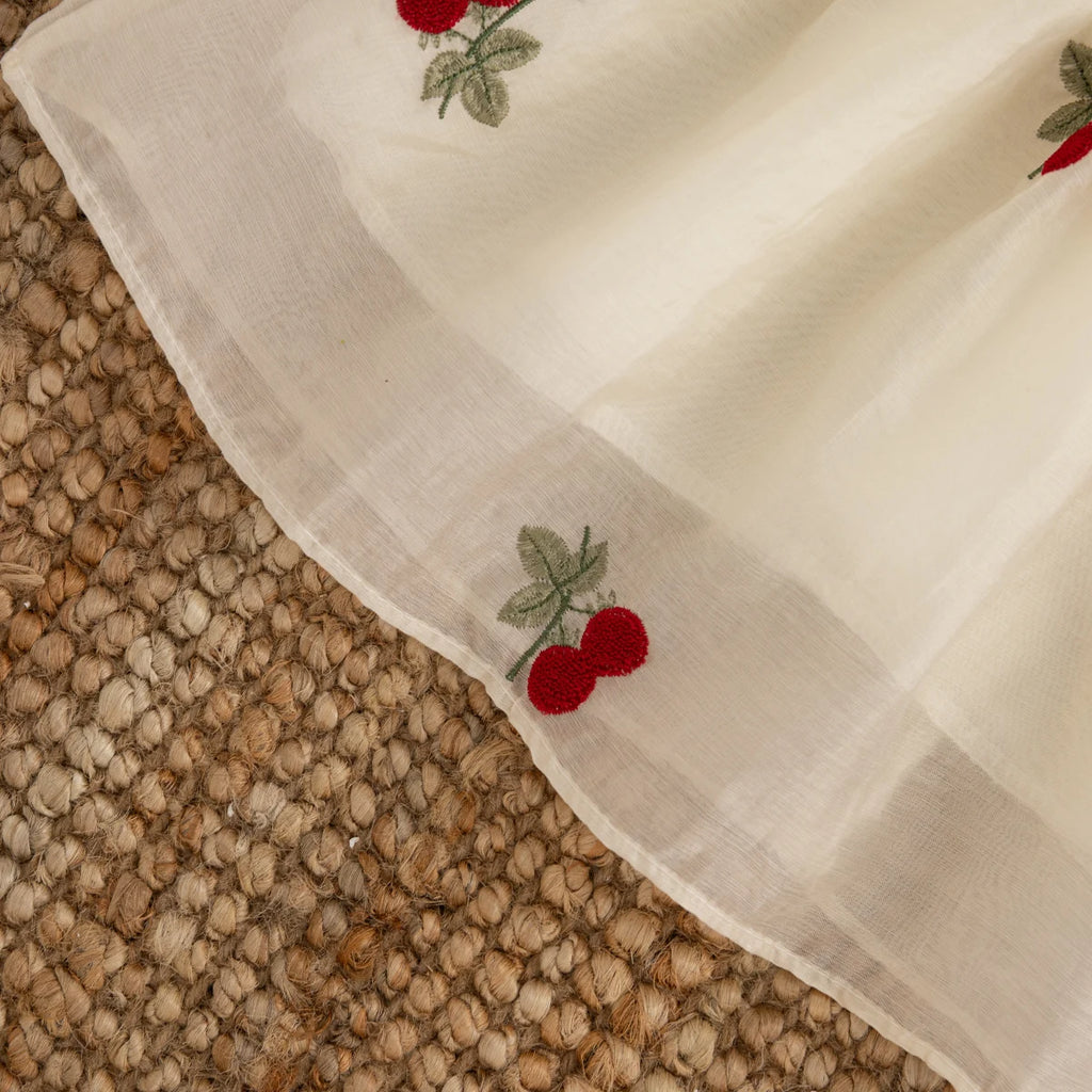 Red Cherry Embroidered Baby Girl Dress, Summer New Style Fresh And Small Children'S Sleeveless Clothes For Babies Aged 0-4 Years