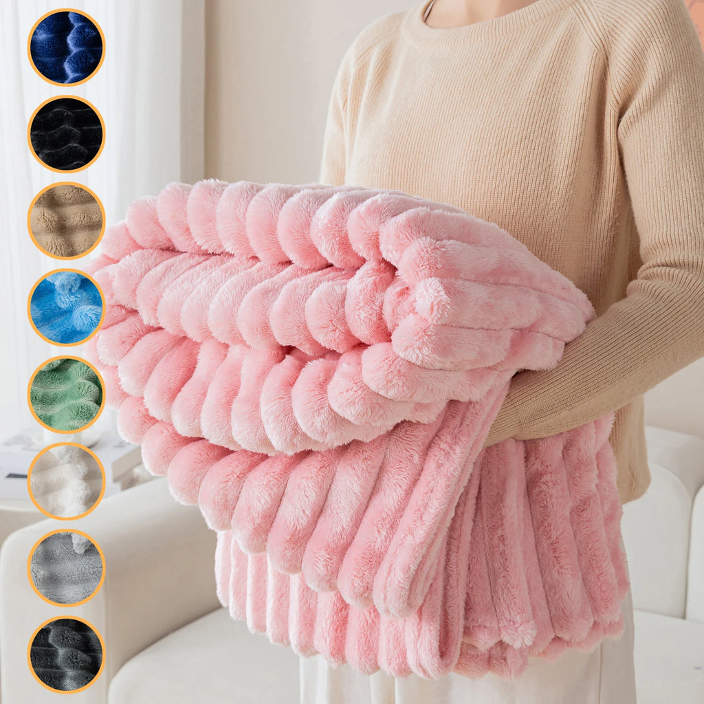 1pc thick and warm flannel blanket, a comfortable and warm blanket for bedrooms, suitable for sofas, beds, and seasonal gifts