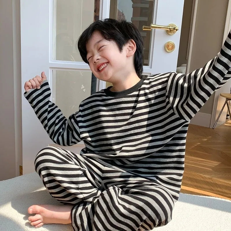 Dralon Thermal Set for Toddler Boys Autumn Winter Long Sleeve Pajamas with High Neck Wear for Kids Warm Cotton Lined Sleepwear