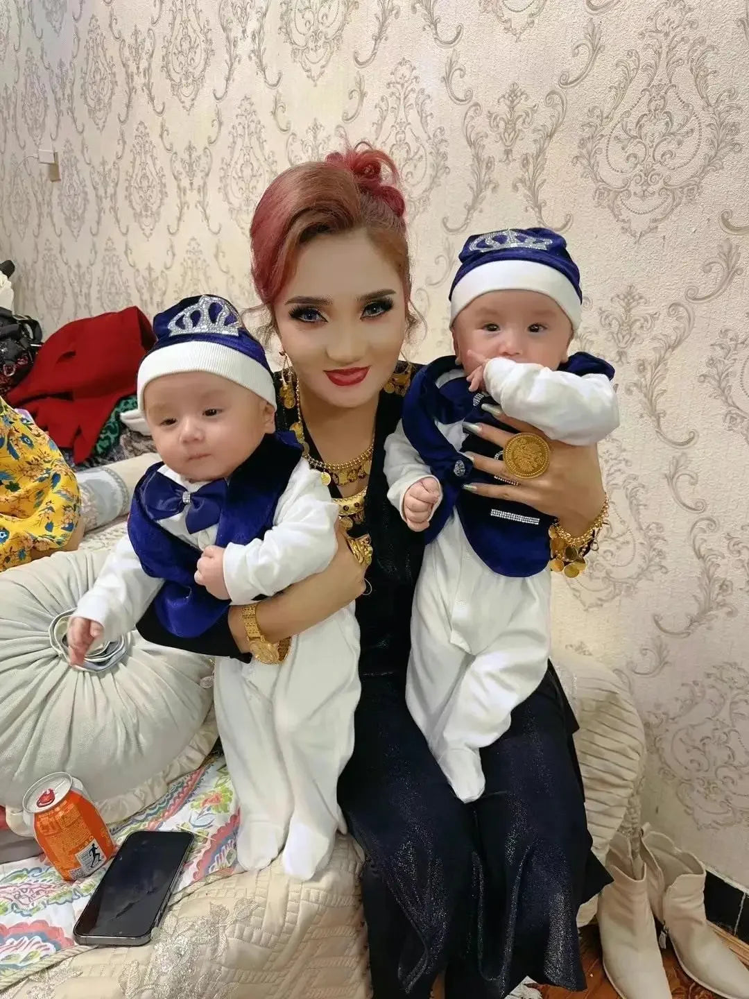 Dollbling Royal Blue Velvet Baby Romper Outfits Set Welcome Home Nursery Infant Nest Luxury Crown Receiving Blanket