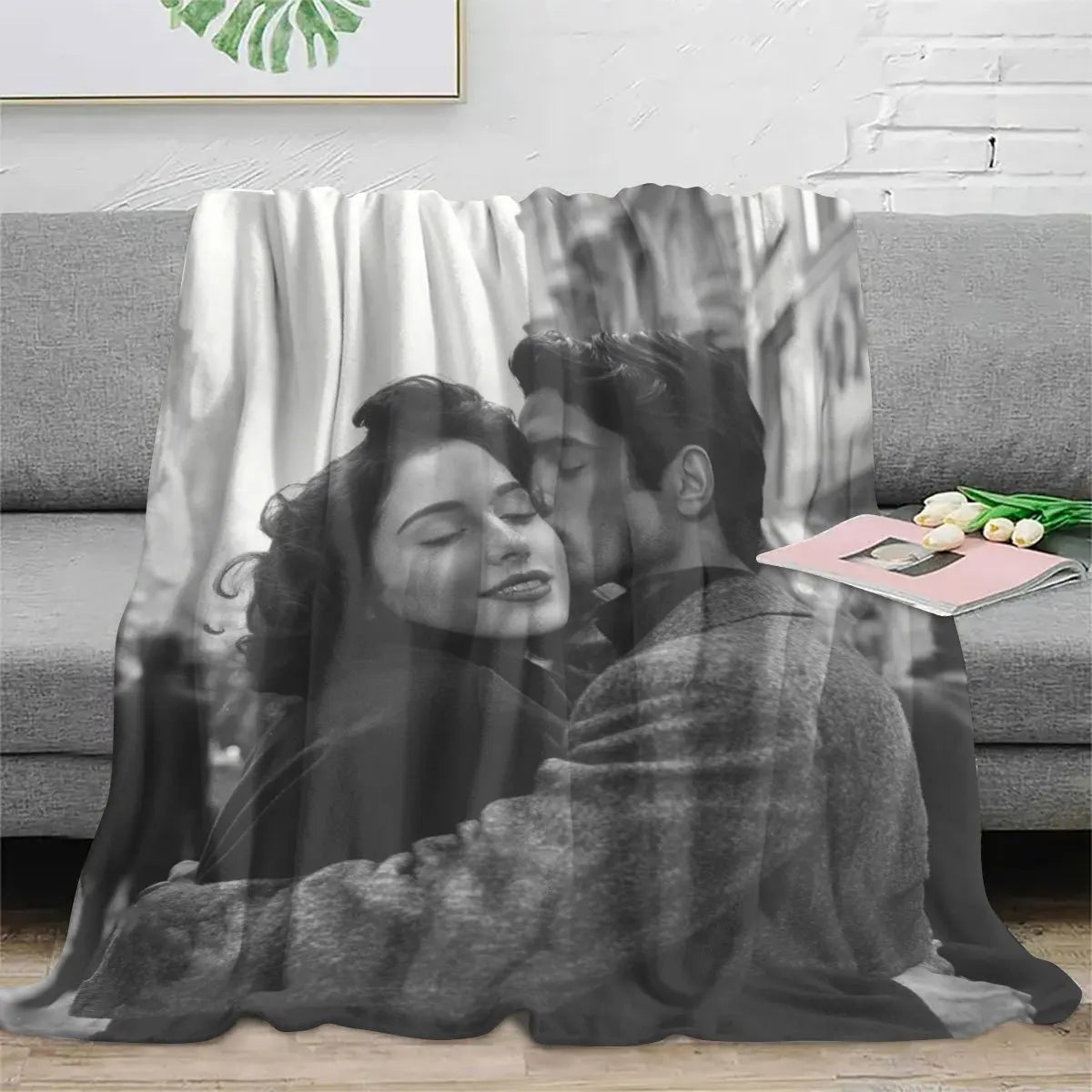 1 Piece of Customized DIY Personalized Photo Blanket for Lovers Flannel Blanket Products - Customized Warm Photos, Soft and Warm, Suitable for Sofa, Bed, Office, Car and Outdoor Travel - Gifts for Men and Women in All Seasons