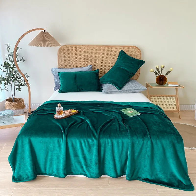 Dark Green Flannel Fleece Blanket Plush Summer Quilt 200*230cm Bed Sheet Bedspread For Spring Winter Autumn Adult Home Bedding