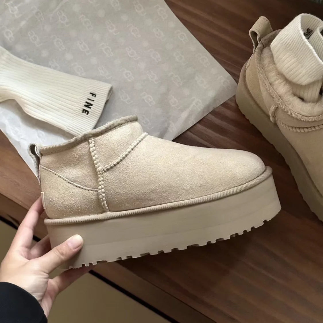 New Women Winter Snow Boots Classic Fur Plush Ankle Snow Boots Outdoor Antiskid Short Boot Warm Fuzzy Home Cotton Shoes