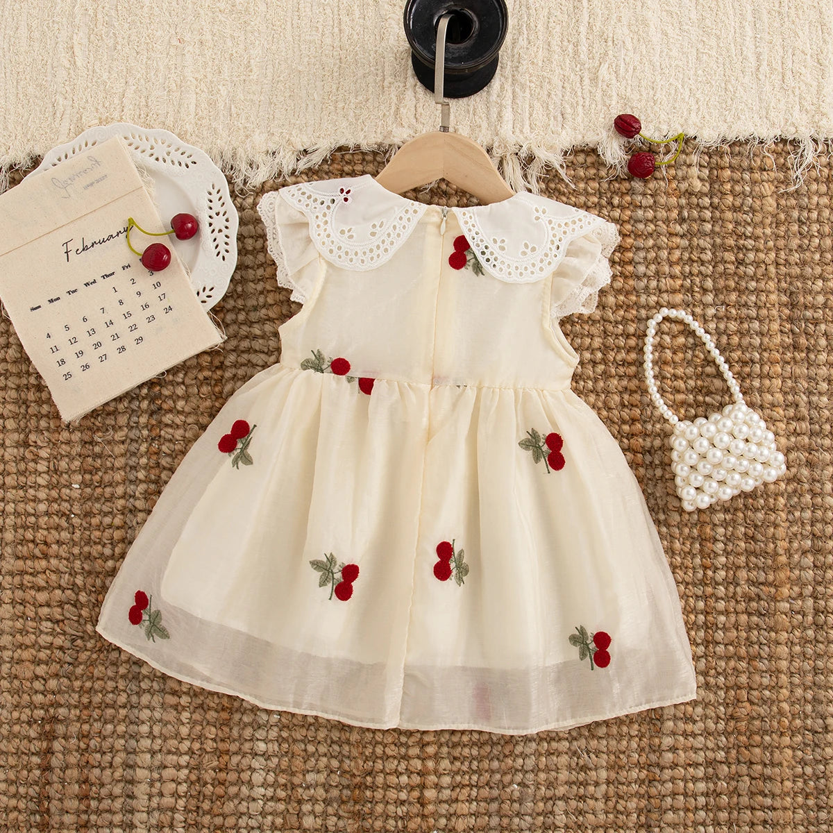 Red Cherry Embroidered Baby Girl Dress, Summer New Style Fresh And Small Children'S Sleeveless Clothes For Babies Aged 0-4 Years