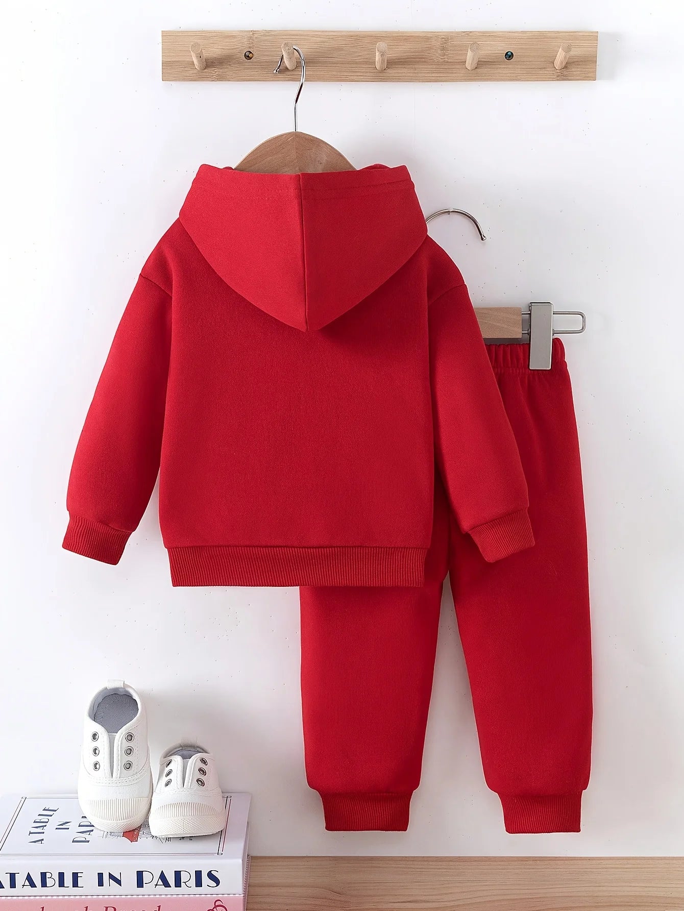 Baby Boy's Fashionable Fleece Hoodie with Geometric Soccer Pattern + Casual Sports Pants Set - Perfect for Spring and Fall Gifts