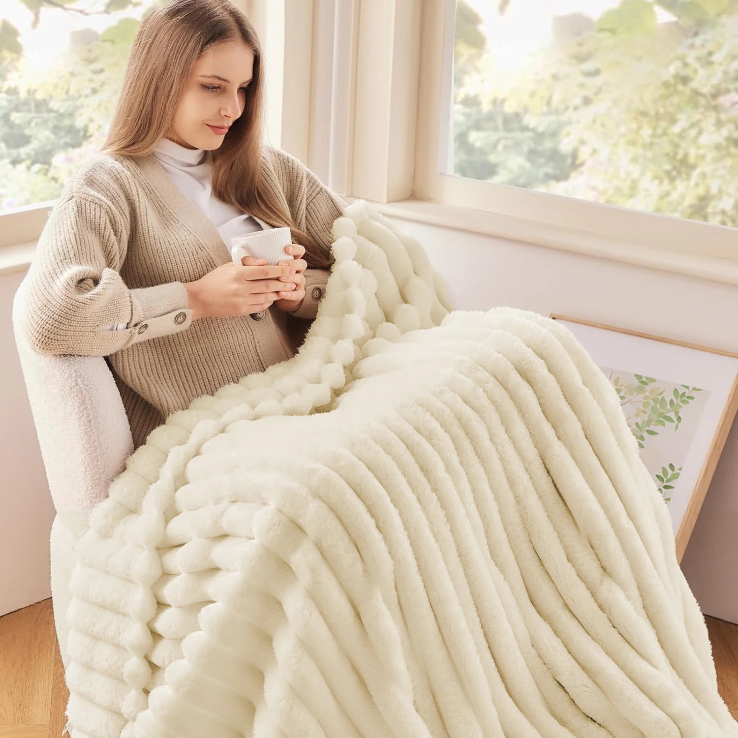 Super Soft Throw Blanket Grey Premium Silky Flannel Fleece 3D Ribbed Jacquard Lightweight Bed Blanket All Season Use