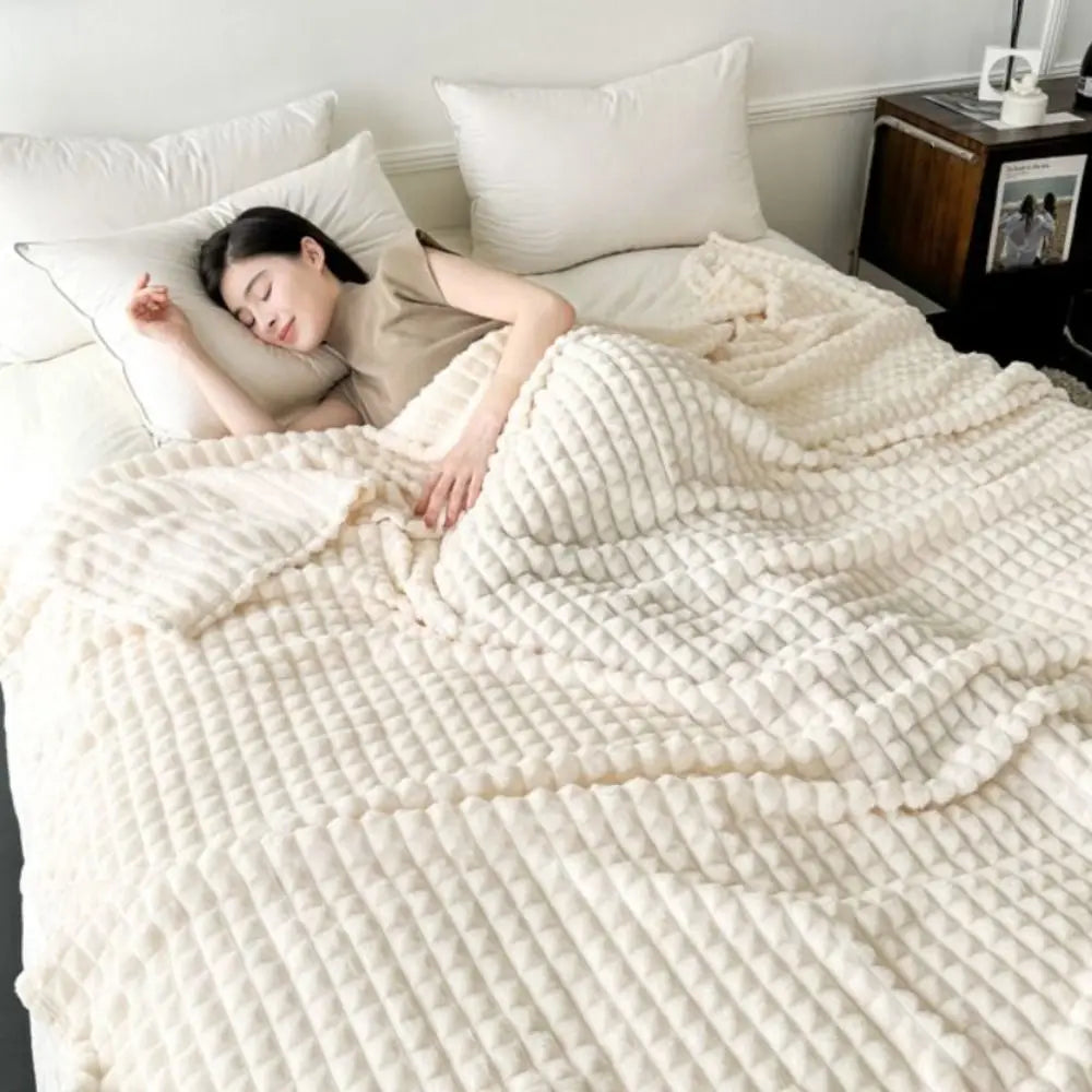 Bed Suppiles Solid Color Flannel Blanket Thickened Comfortable Sofa Blanket Soft Warm Office Nap Blanket Winter