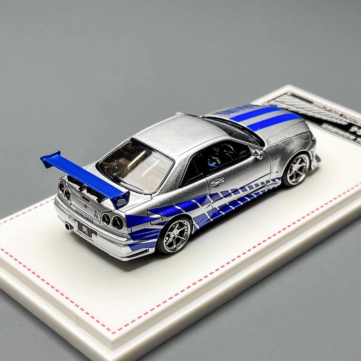 FH 1:64 GT-R R34 Skyline Fast & Furious Openable Front Cover Alloy Car Model