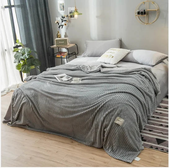 Bonenjoy Bed Blanket Green Color Soft Flannel Blanket Single Queen King Warm Plaids for Beds mantas de cama Thow Blankets