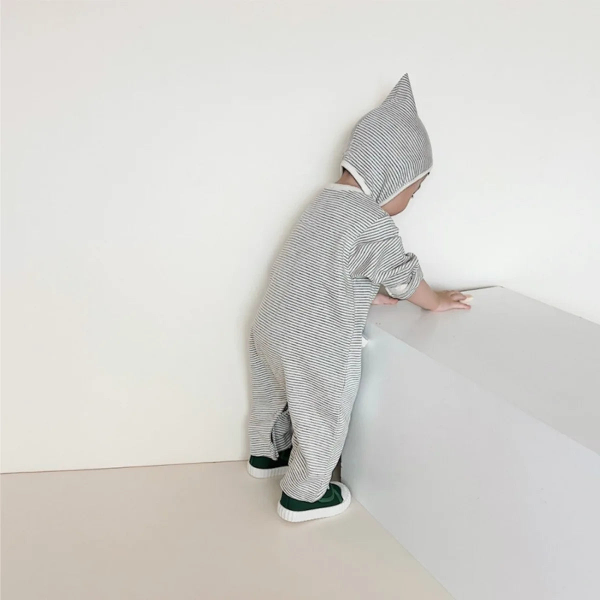 6632 Newborn Clothes 2025 Autumn New Soft Comfortable Boy's Jumpsuit Two Button Pocket Baby Girl's Climbing Clothes.