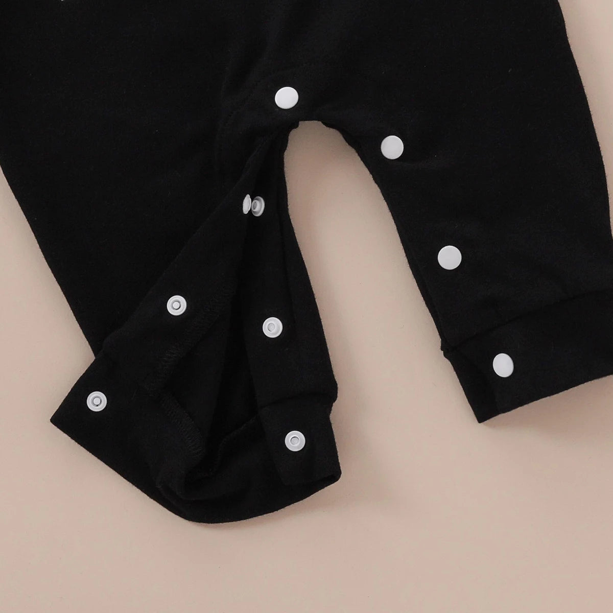 Unisex Christmas Letter Print Onesie for Infants Casual Romper Baby Clothes