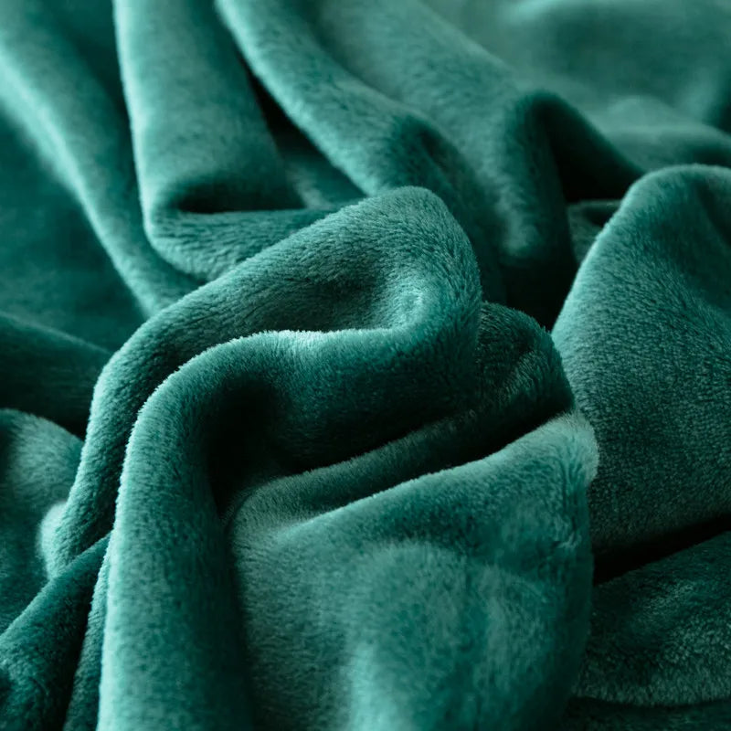 Dark Green Flannel Fleece Blanket Plush Summer Quilt 200*230cm Bed Sheet Bedspread For Spring Winter Autumn Adult Home Bedding