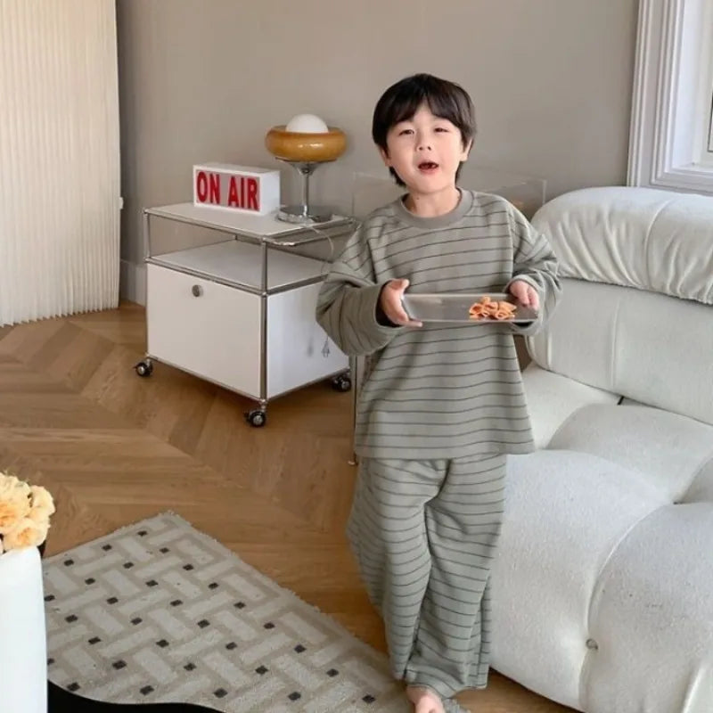 Dralon Thermal Set for Toddler Boys Autumn Winter Long Sleeve Pajamas with High Neck Wear for Kids Warm Cotton Lined Sleepwear