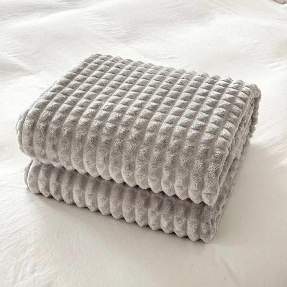 Bed Suppiles Solid Color Flannel Blanket Comfortable Warm Sofa Blanket Thickened Soft Office Nap Blanket Home