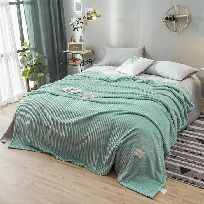 Bonenjoy Bed Blanket Green Color Soft Flannel Blanket Single Queen King Warm Plaids for Beds mantas de cama Thow Blankets