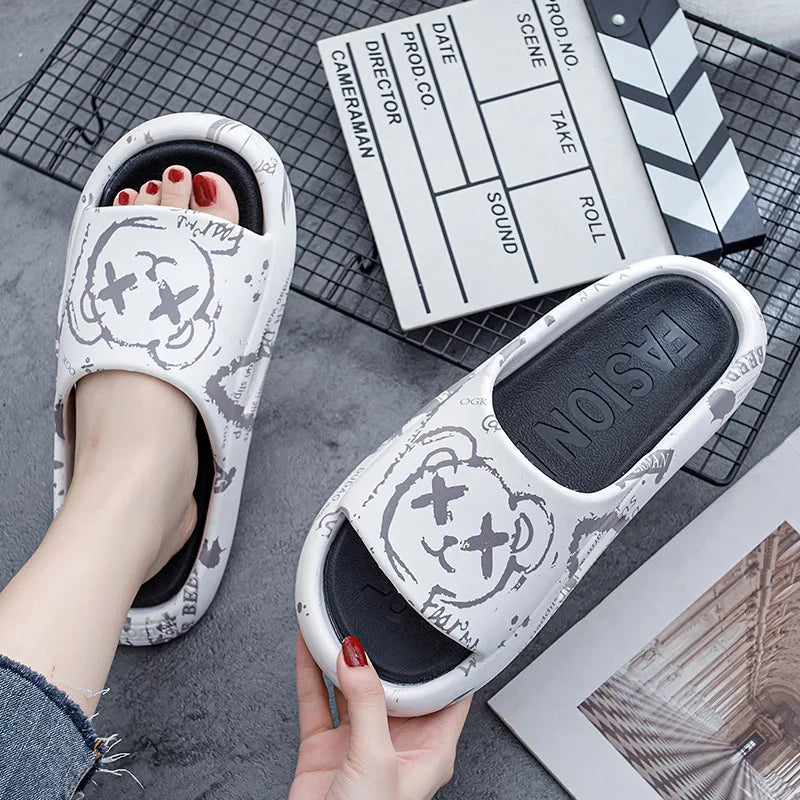 Summer Men's Slippers Outdoor Slippers Cartoon Pattern Men Home Slippers Beach Couple Sandals Platform Non-slip Women Slipper