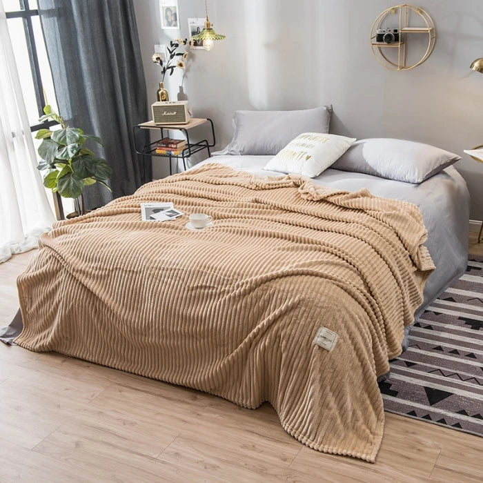 Bonenjoy Bed Blanket Green Color Soft Flannel Blanket Single Queen King Warm Plaids for Beds mantas de cama Thow Blankets