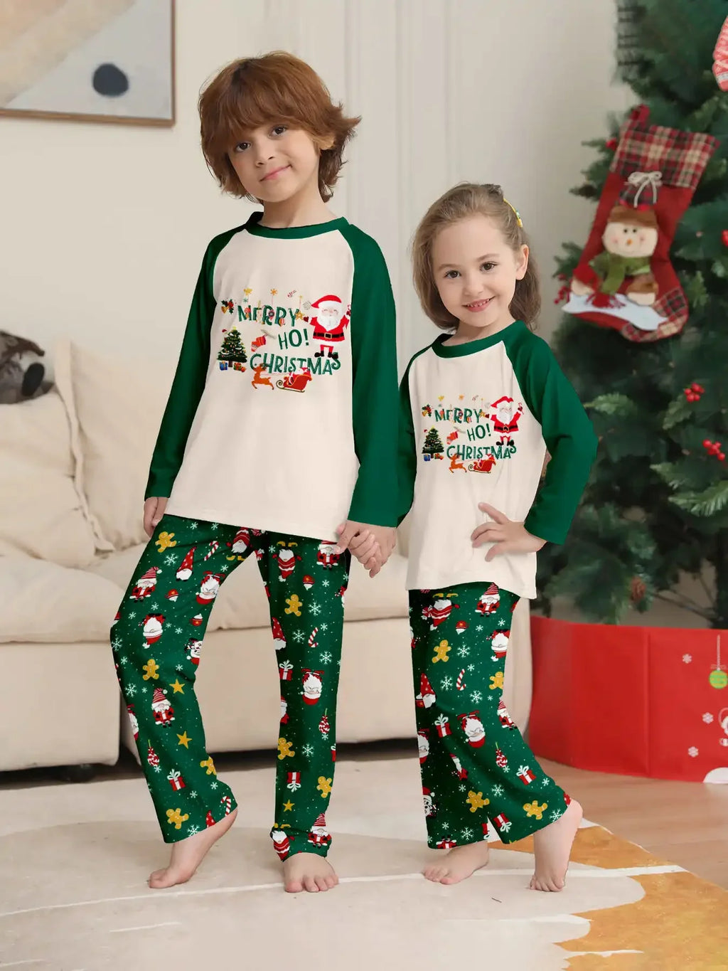 2025 New Year's Costumes Family Christmas Pajamas Set Mom Daughter Dad Son Matching Outfit Green Print Cute Sleepwear Xmas Look