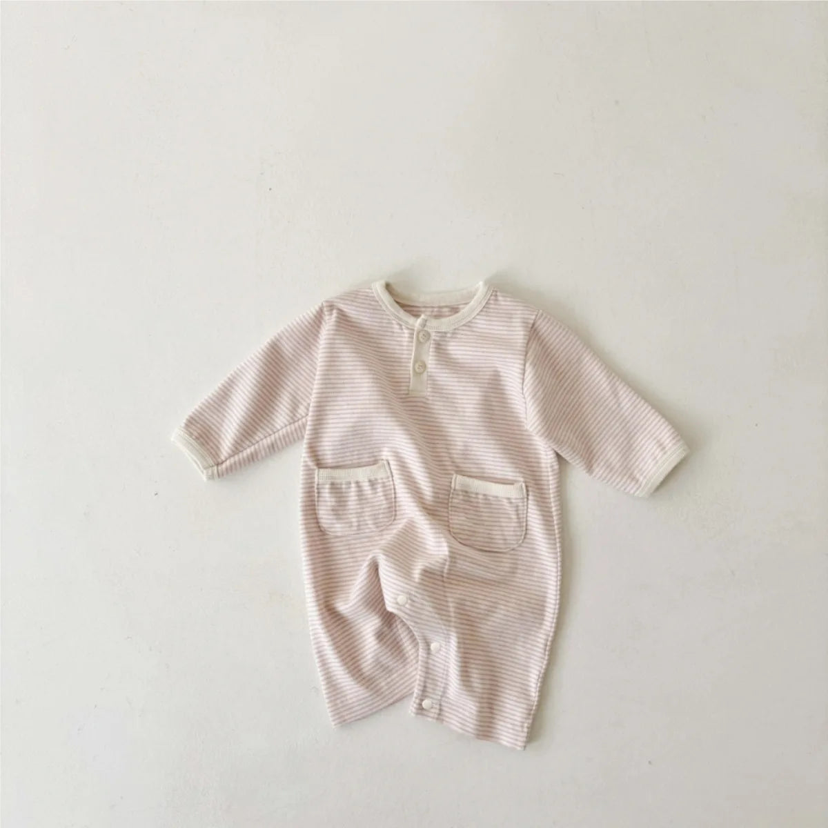 6632 Newborn Clothes 2025 Autumn New Soft Comfortable Boy's Jumpsuit Two Button Pocket Baby Girl's Climbing Clothes.