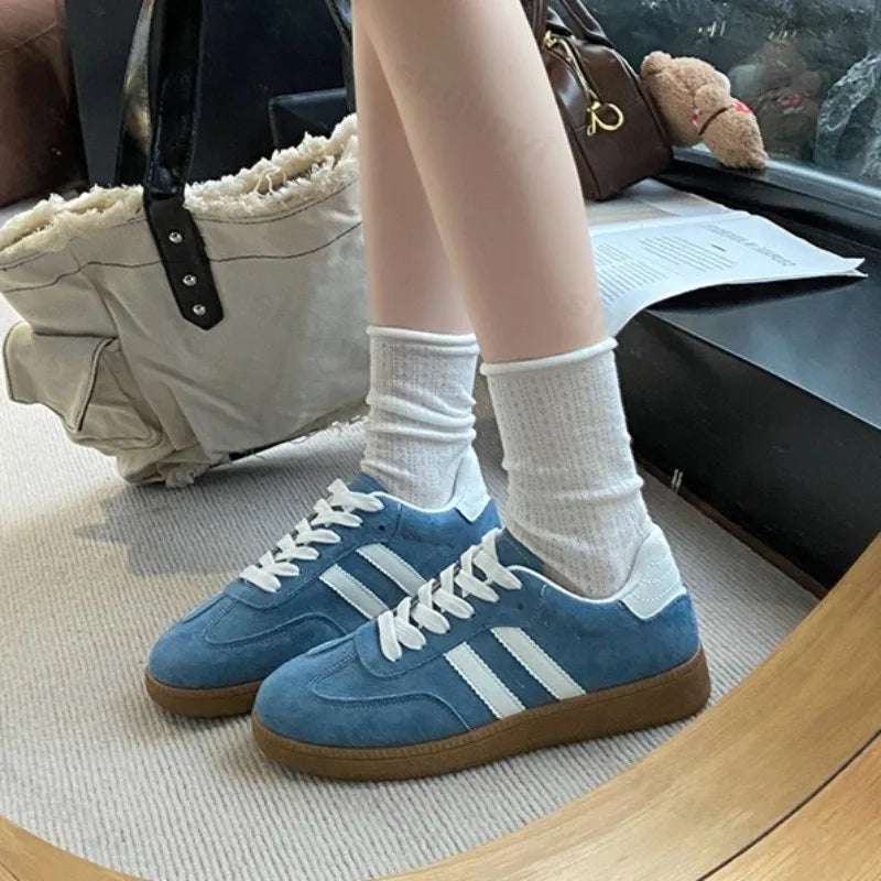 Autumn Women Casual Sports Shoes 2025 Comfortable Non Slip Outdoor Casual Shoes Soft Sole Retro Female Sneakers Zapatos Mujer
