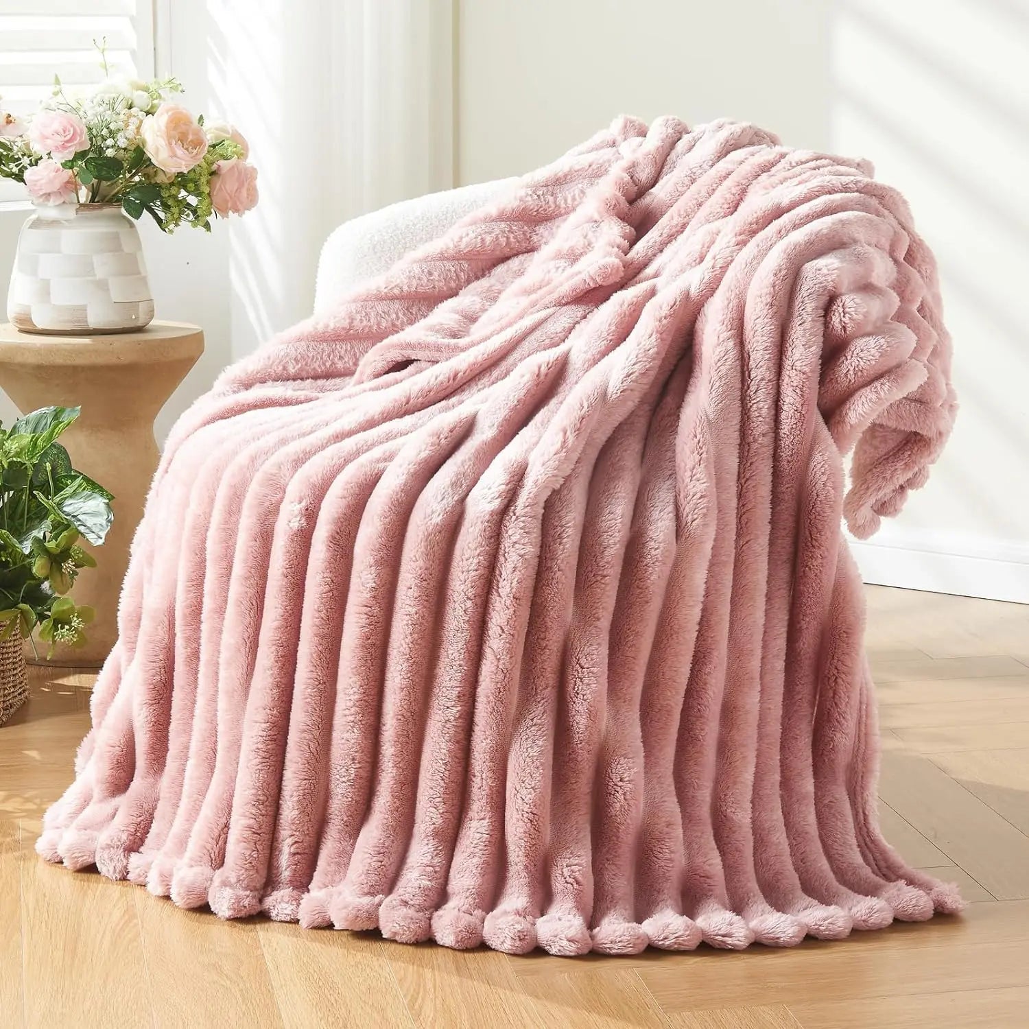 Super Soft Throw Blanket Grey Premium Silky Flannel Fleece 3D Ribbed Jacquard Lightweight Bed Blanket All Season Use