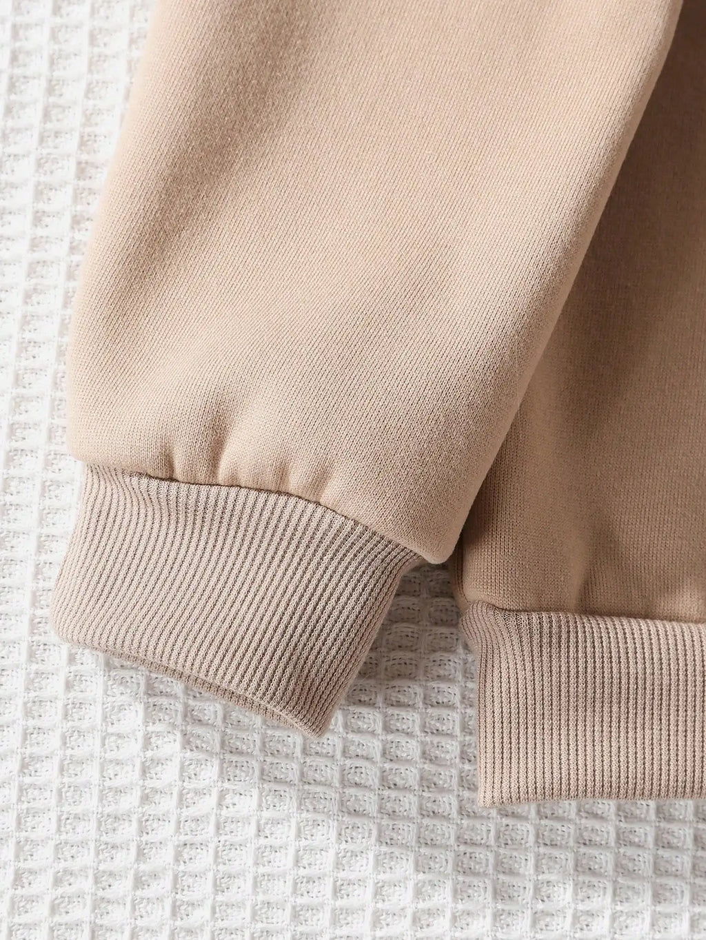 Hot selling teenage girls' casual autumn and winter letter pattern hot print hoodie top