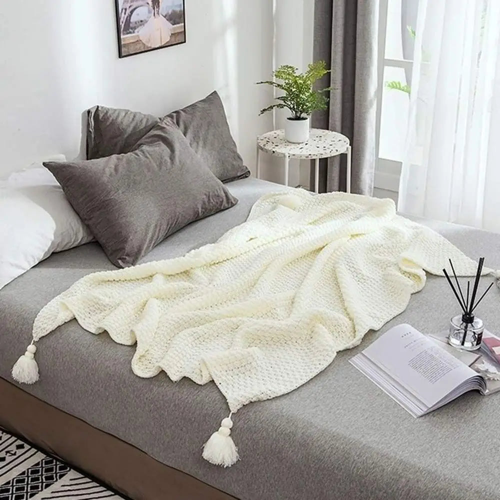 Warm Solid Color Knitted Blanket Soft Breathable Fringe Blanket Nordic Bedspread